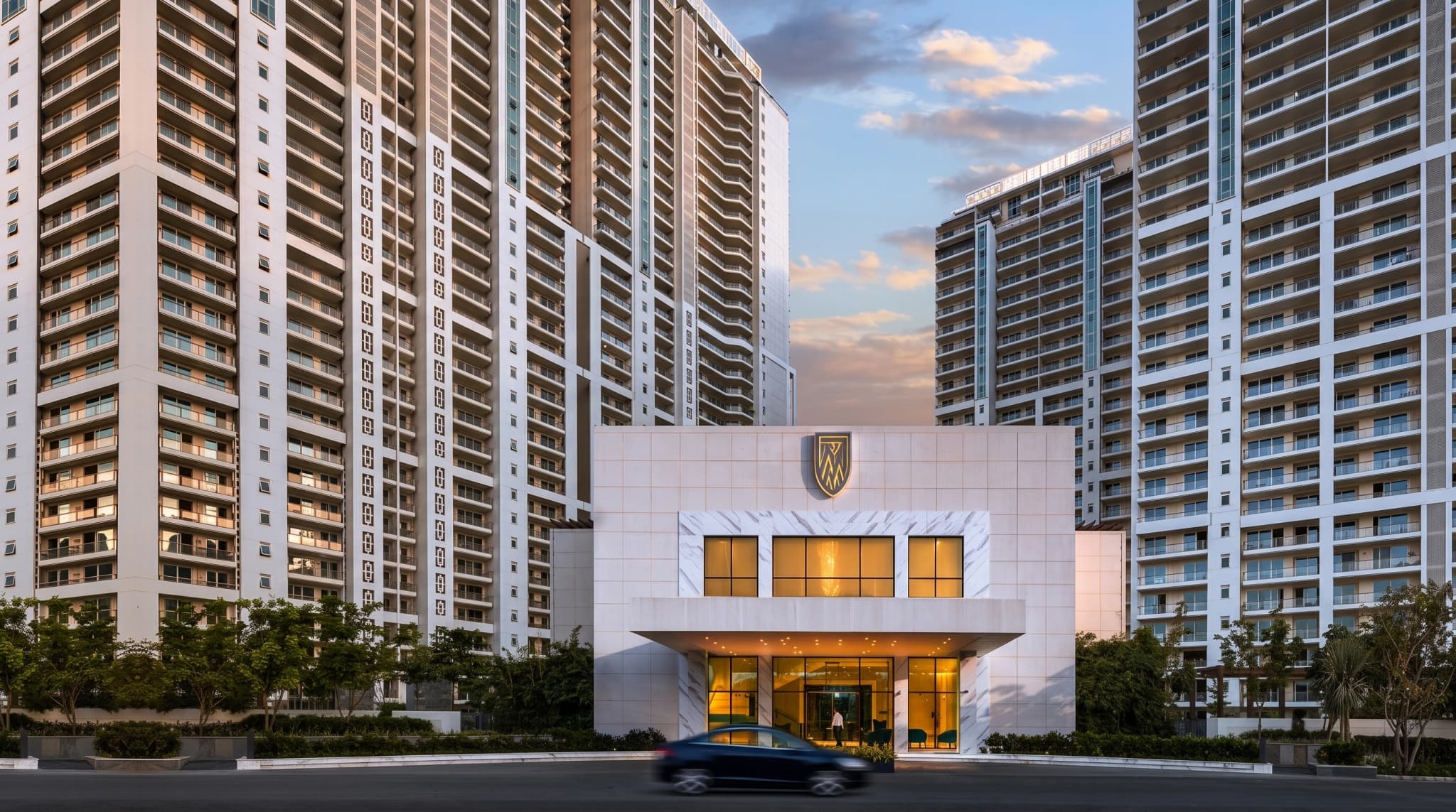 Luxury high-rise residential towers at DLF The Crest Gurgaon